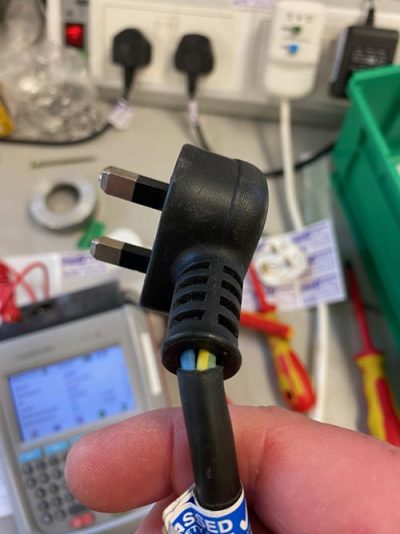 Loose cable grip by DRA PAT testing